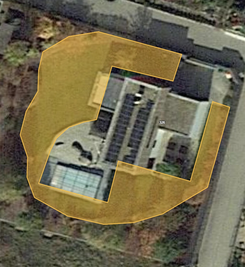 Návrh robotického sečení v satelitní mapě.